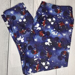 Blue and White Star Pattern Leggings